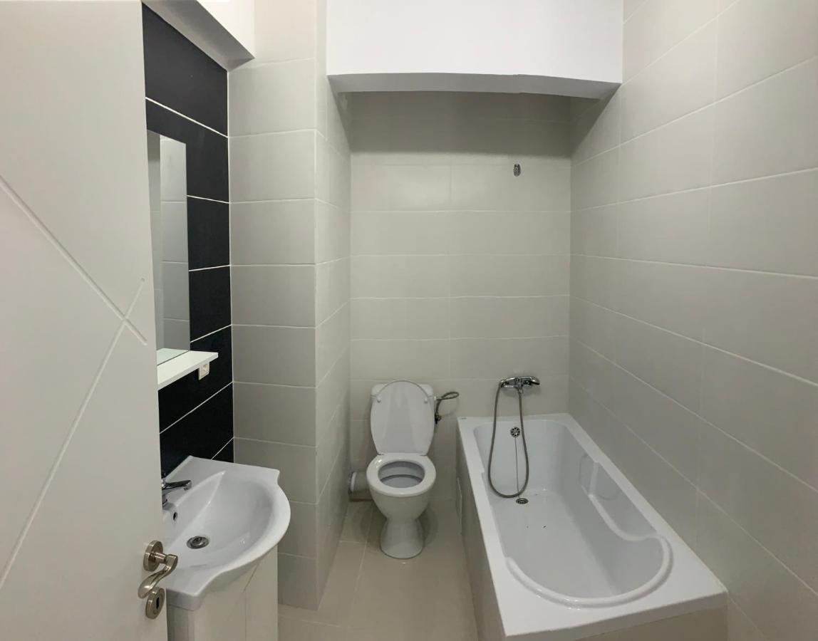 Santorini Residence Apartment Otopeni Exteriör bild